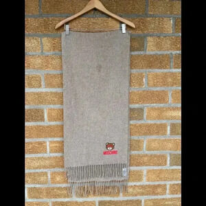 Moschino merino wool scarf